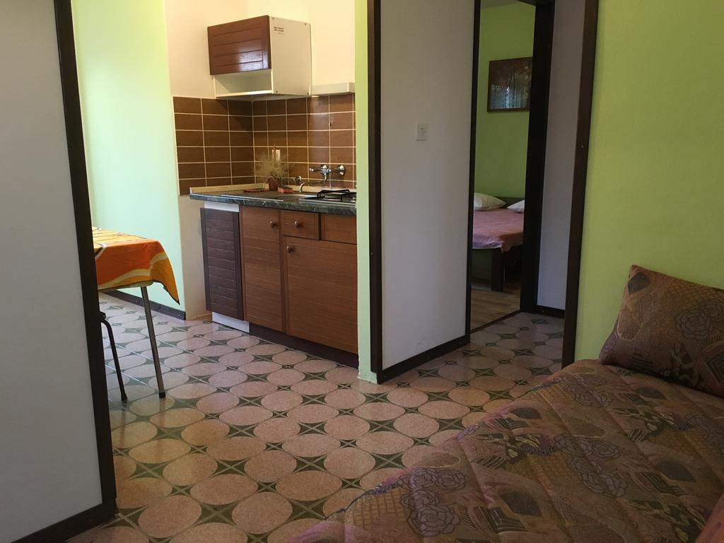 Apartments And Rooms Mirjana Bibinje Exterior foto