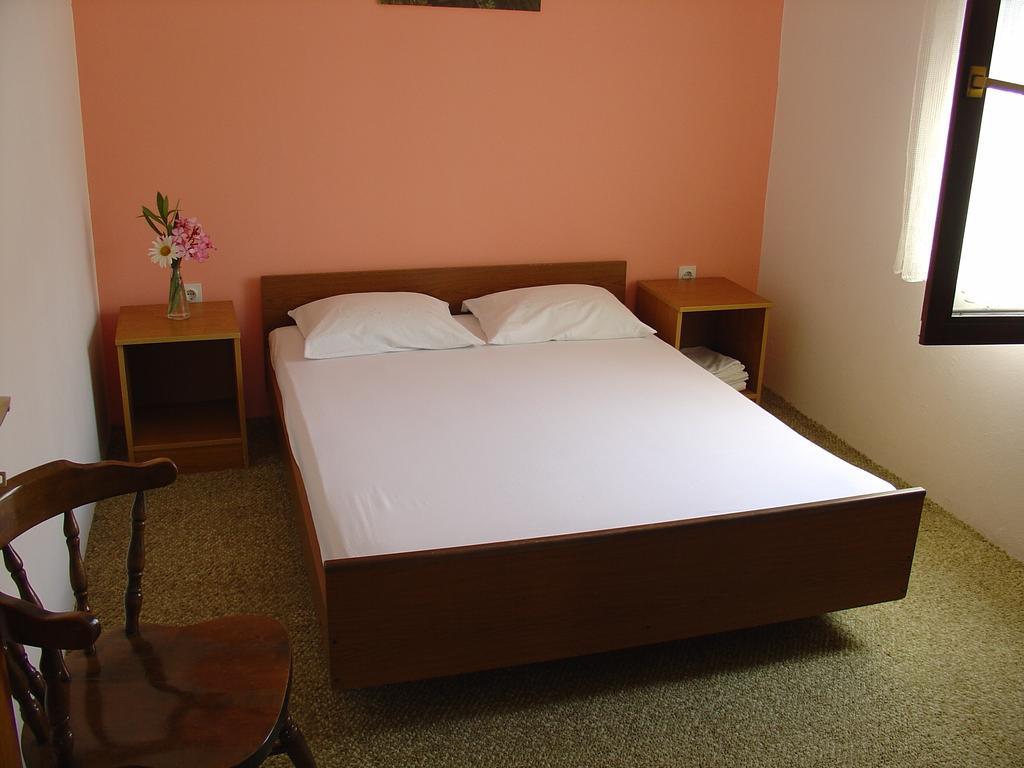 Apartments And Rooms Mirjana Bibinje Exterior foto