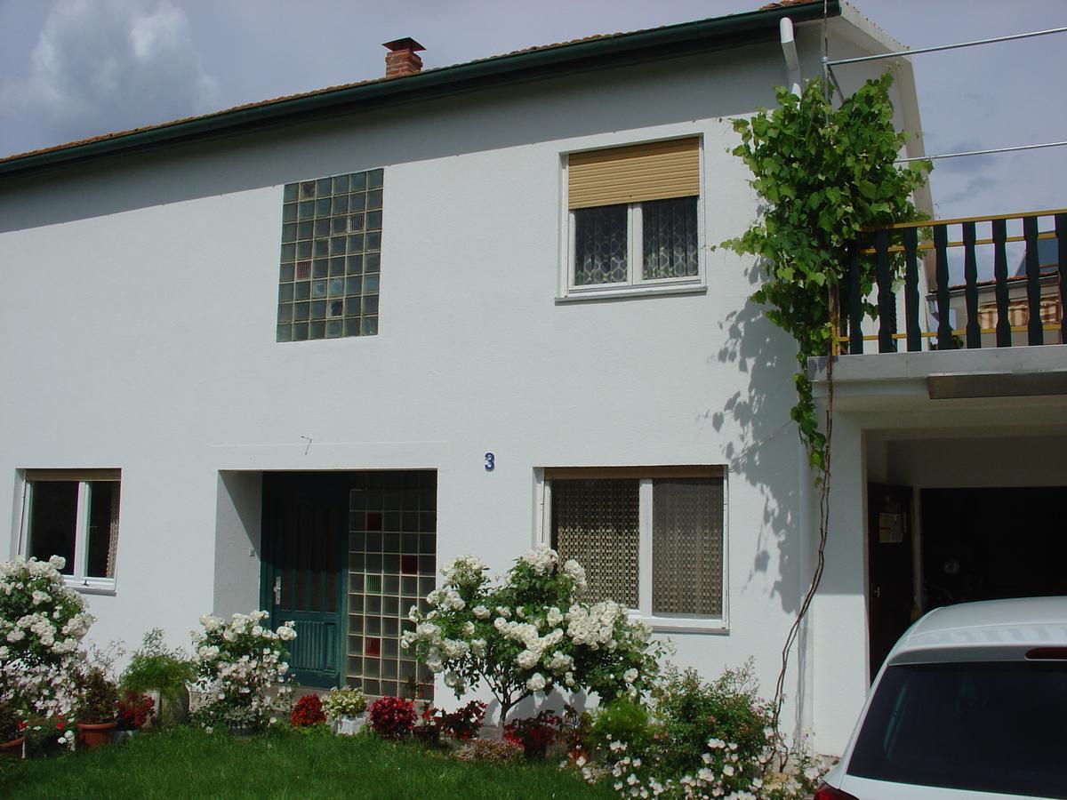 Apartments And Rooms Mirjana Bibinje Exterior foto
